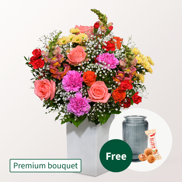 Premium Bouquet Die Beste with Premium Vase & 3 Ferrero Giotto