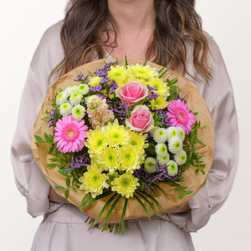 Flower Bouquet Sonnenkind with vase & 3 Ferrero Giotto