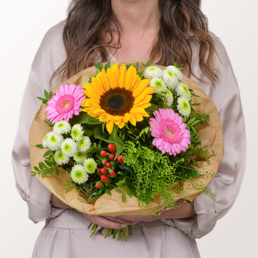 Flower Bouquet Sommerblüten with vase & 3 Ferrero Giotto