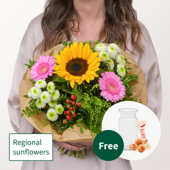 Flower Bouquet Sommerblüten with vase & 3 Ferrero Giotto