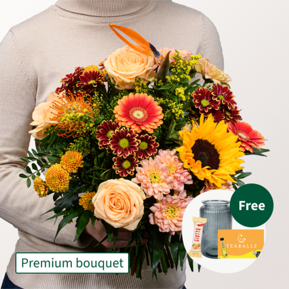 Premium Bouquet Ode an den Herbst with Premium Vase & 3 Ferrero Giotto & Teaballs