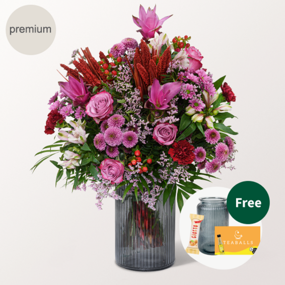 Premium Bouquet Abendsonne with Premium Vase & 3 Ferrero Giotto & Teaballs