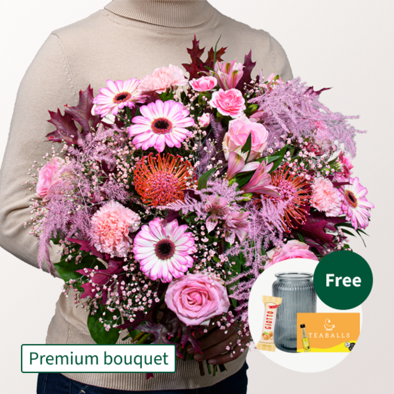 Premium Bouquet Herbstduft with Premium Vase & Teaballs & 3 Ferrero Giotto