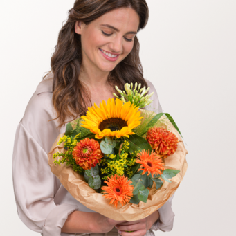 Blumenmix Sunny Greetings mit Teaballs & Ferrero Giotto 3er