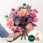 Flower Mix Muttertagsgruß with 3 Ferrero Giotto