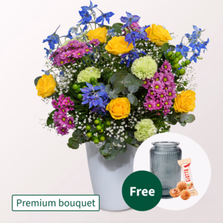 Premium Bouquet Farbspiel mit Premium Vase & 3 Ferrero Giotto