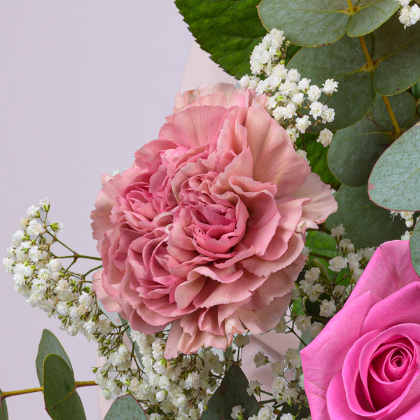 Blumenstrauß Liebesbote mit Vase & Ferrero Giotto 3er