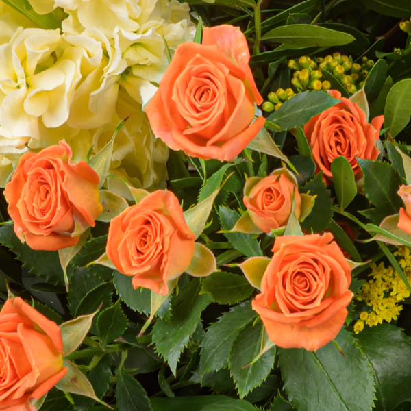 Blumenstrauß Frühlingsgarten mit Vase & Ferrero Giotto 3er