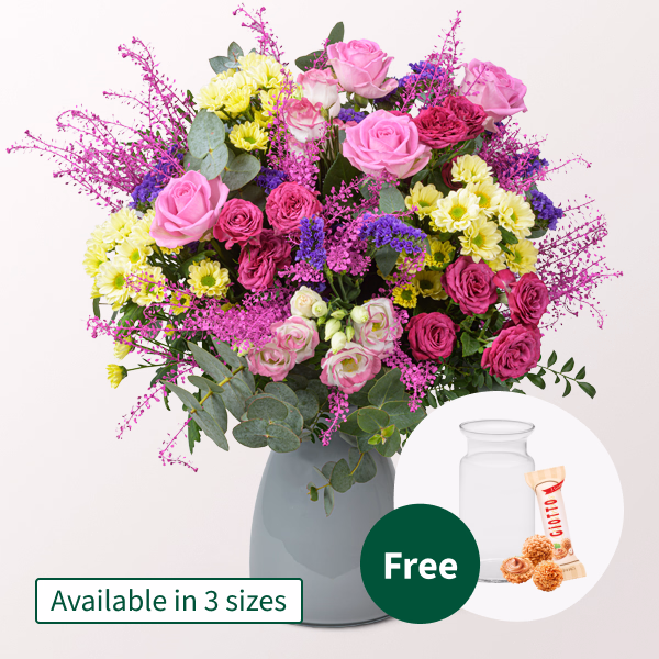 Premium Bouquet Herzlich with vase & 3 Ferrero Giotto