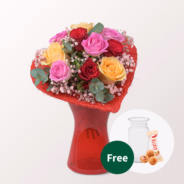 Rose Bouquet Rosentraum with vase & 3 Ferrero Giotto