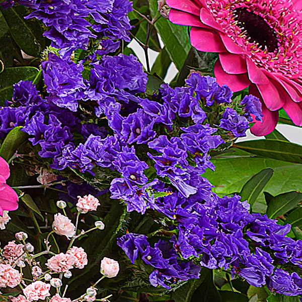 Blumenstrauß Frühlingsfreude mit Vase & Ferrero Giotto 3er