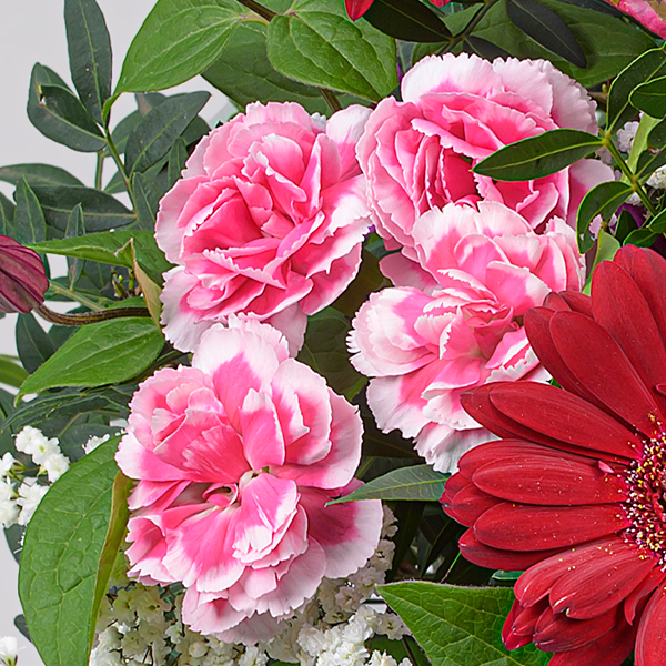 Premium Bouquet Liebeszauber with Premium Vase & 3 Ferrero Giotto