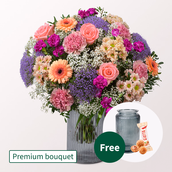 Premium Bouquet Sweet Heart with Premium Vase & 3 Ferrero Giotto