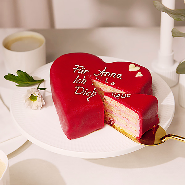 Confectioners' Heart Cake with an Individual Text