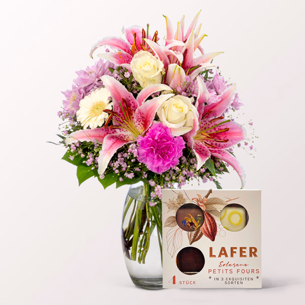 Flower Bouquet Glücksmoment with vase & Petit Fours