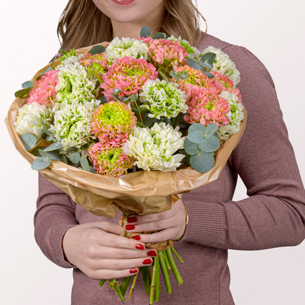 Blumenmix Ranunkelwiese mit Vase