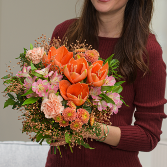 Flower Bouquet Weihnachtskuss with vase & 3 Ferrero Giotto