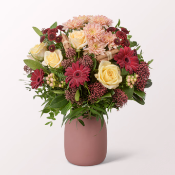 Blumenstrauß Sterntaler mit Vase & Ferrero Giotto 3er