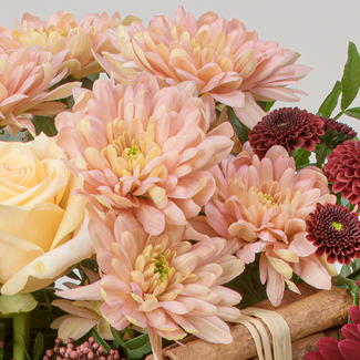 Flower Bouquet Sterntaler with vase & 3 Ferrero Giotto