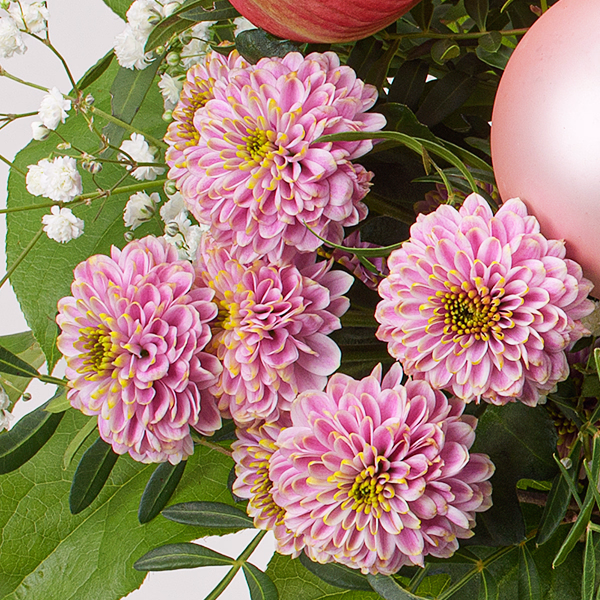 Blumenstrauß Winterspiel mit Vase & Ferrero Giotto 3er