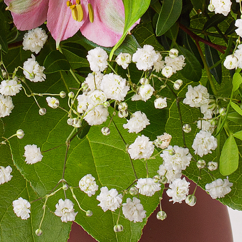 Flower Bouquet Winterspiel with vase & 3 Ferrero Giotto