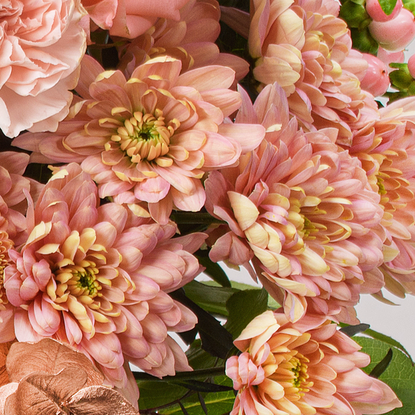 Premiumstrauß Peachy Christmas mit Premiumvase & Ferrero Giotto 3er