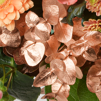 Premium Bouquet Peachy Christmas with Premium Vase & 3 Ferrero Giotto