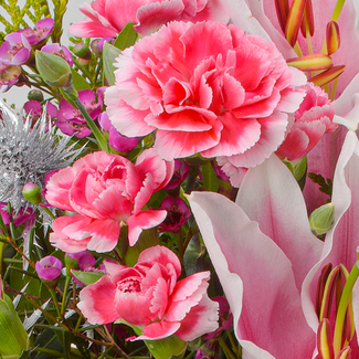 Premiumstrauß Rosa Glanz mit Premiumvase & Ferrero Giotto 3er