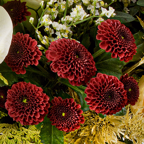 Premium Bouquet Vorfreude with Premium Vase & 3 Ferrero Giotto