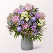 Premium Bouquet Weihnachtsherz with Premium Vase & 3 Ferrero Giotto