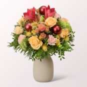 Premium Bouquet Wintersonne with Premium Vase & 3 Ferrero Giotto
