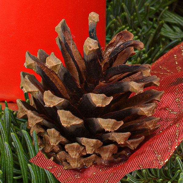 Wreath Red Glory (Ø 25 cm) with 3 Ferrero Giotto