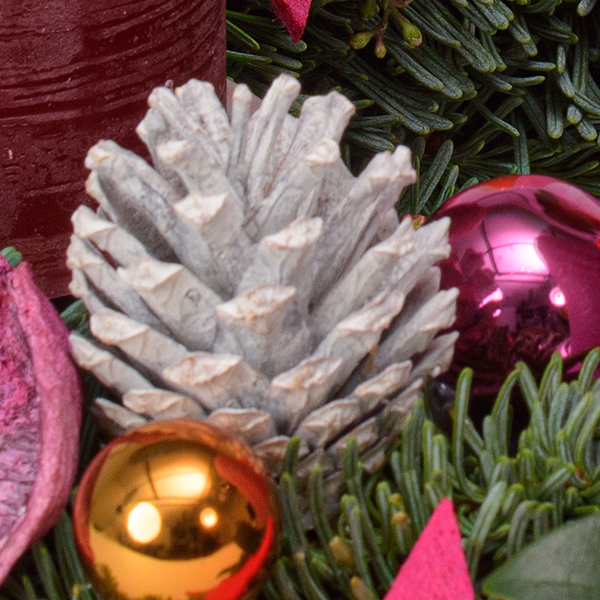 Wreath Oh Du Fröhliche (Ø 30 cm) with 3 Ferrero Giotto