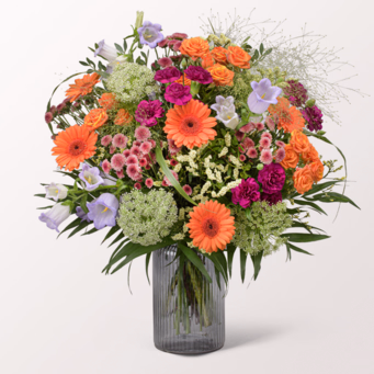 Premium Bouquet Good Feeling with Premium Vase & Halloren Balls