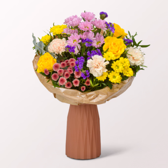 Blumenstrauß Sommerglück mit Vase & Ferrero Giotto