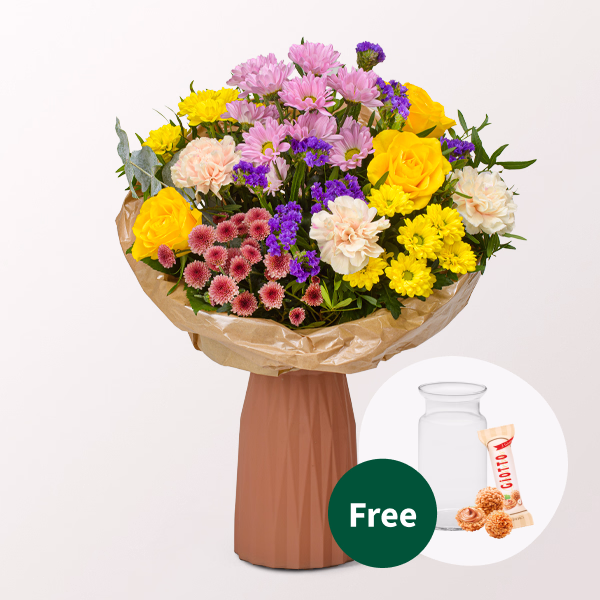 Flower Bouquet Sommerglück with vase & Ferrero Giotto