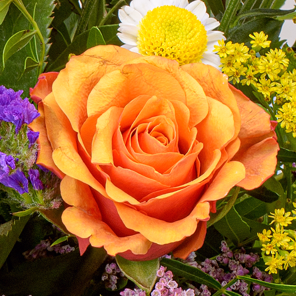 Blumenstrauß Blütenwiese mit Vase & Ferrero Giotto