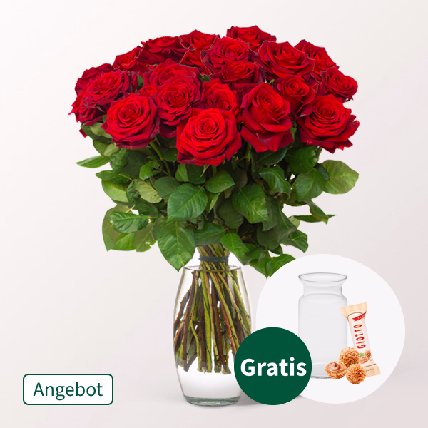 Rote Angebots-Rosen im Bund mit Vase & Ferrero Giotto