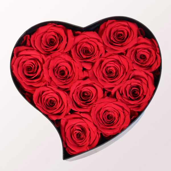 Eternal rose heart (12 roses)