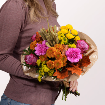 Blumenstrauß Blütenkuss mit Halloren Kugeln & Vase