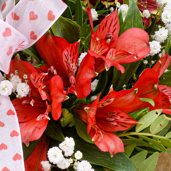 Flower Bouquet Mutterfreude with vase & 3 Ferrero Giotto