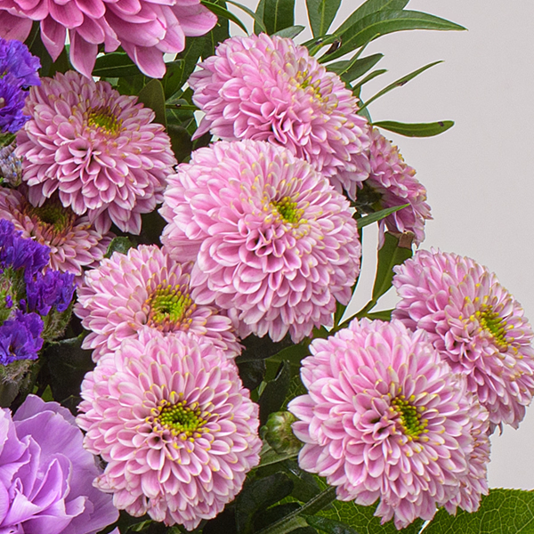 Flower Bouquet Poesie with vase & 3 Ferrero Giotto