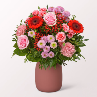 Flower Bouquet Blütenromanze with vase & Ferrero Giotto