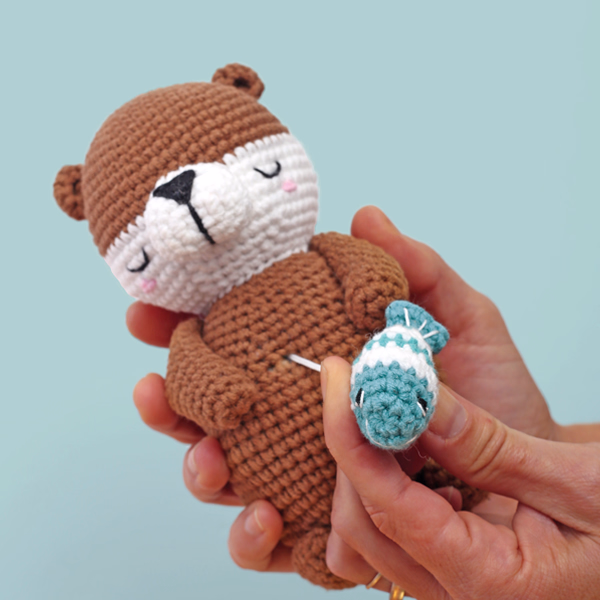 Crochet Kit: Otter with Music
