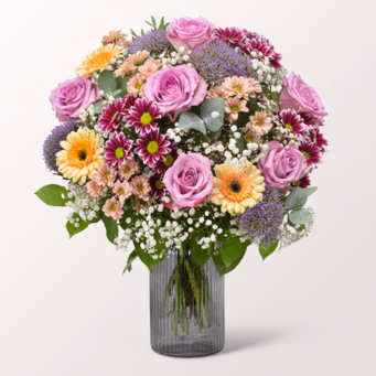Premium Bouquet Prachtvoll with Premium Vase & Ferrero Giotto