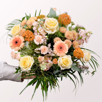 Premium Bouquet Dankeschön with Premium Vase & 3 Ferrero Giotto