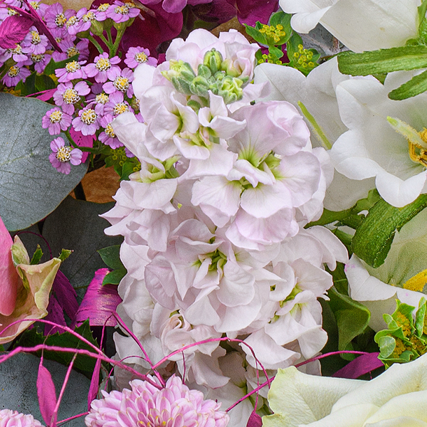 Blumenstrauß Du bist die Beste mit Vase & Ferrero Giotto 3er