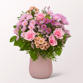 Flower Bouquet Lovely with vase & 3 Ferrero Giotto