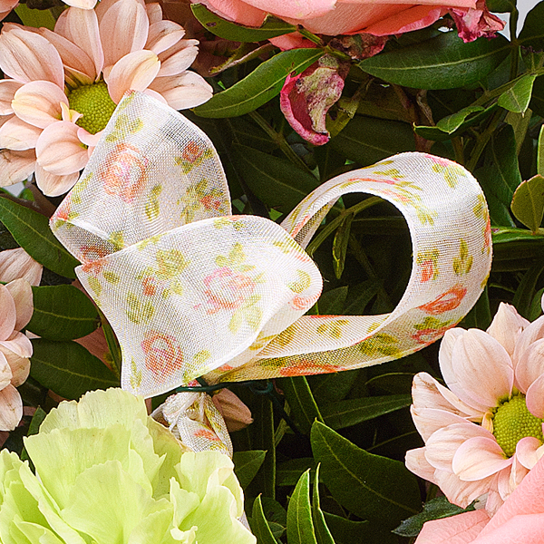 Flower Bouquet Liebevoll with vase & 3 Ferrero Giotto