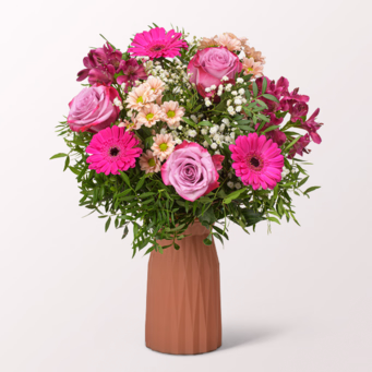 Blumenstrauß Blumenfreude mit Vase & Ferrero Giotto 3er